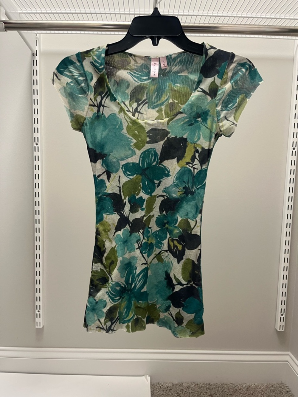 Sweet Pea Floral Scoop Neck Short Sleeve Top - Teal, Green, Black